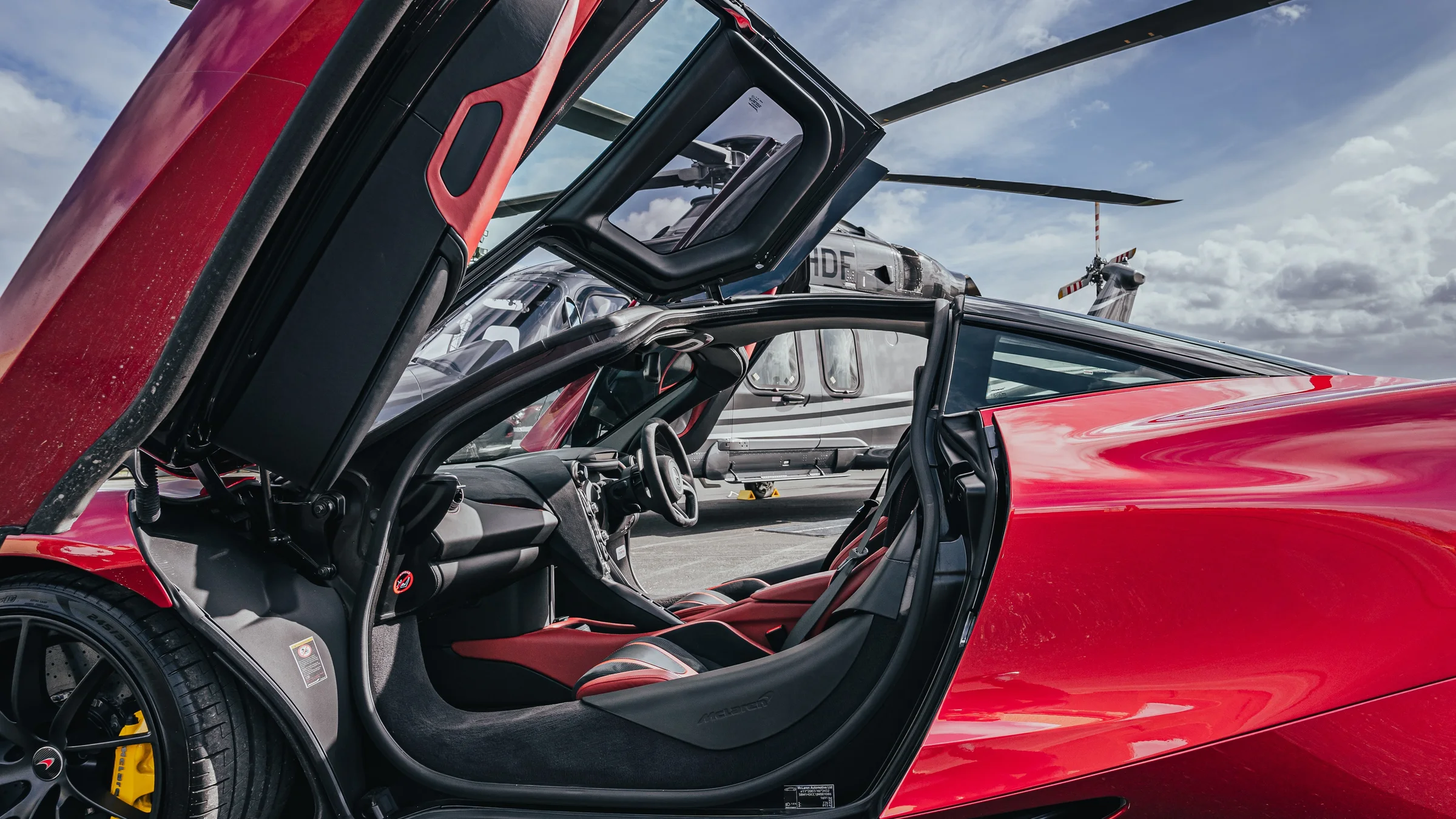 Exec Jet, nufotografavo Cadence Partner
