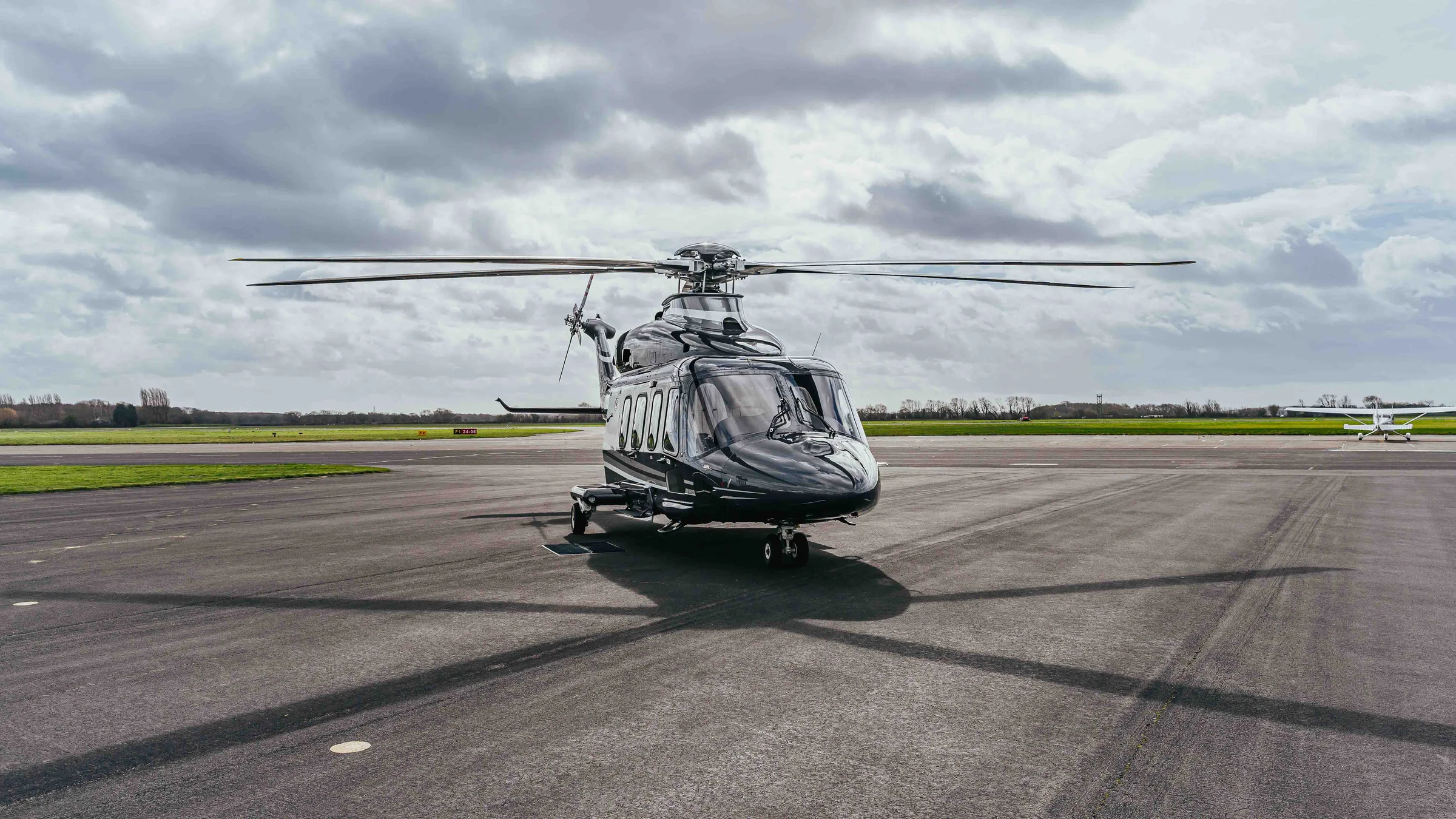 Exec Jet, nufotografavo Cadence Partner